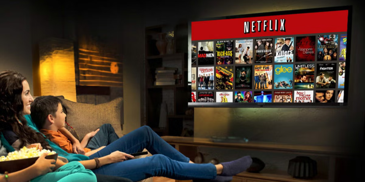 Can You Watch Netflix On A Projector? lifeinstylemall